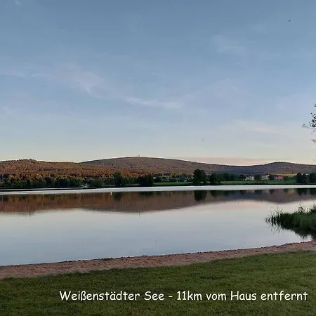 Semesterbostad Haus Am Waldstein *
